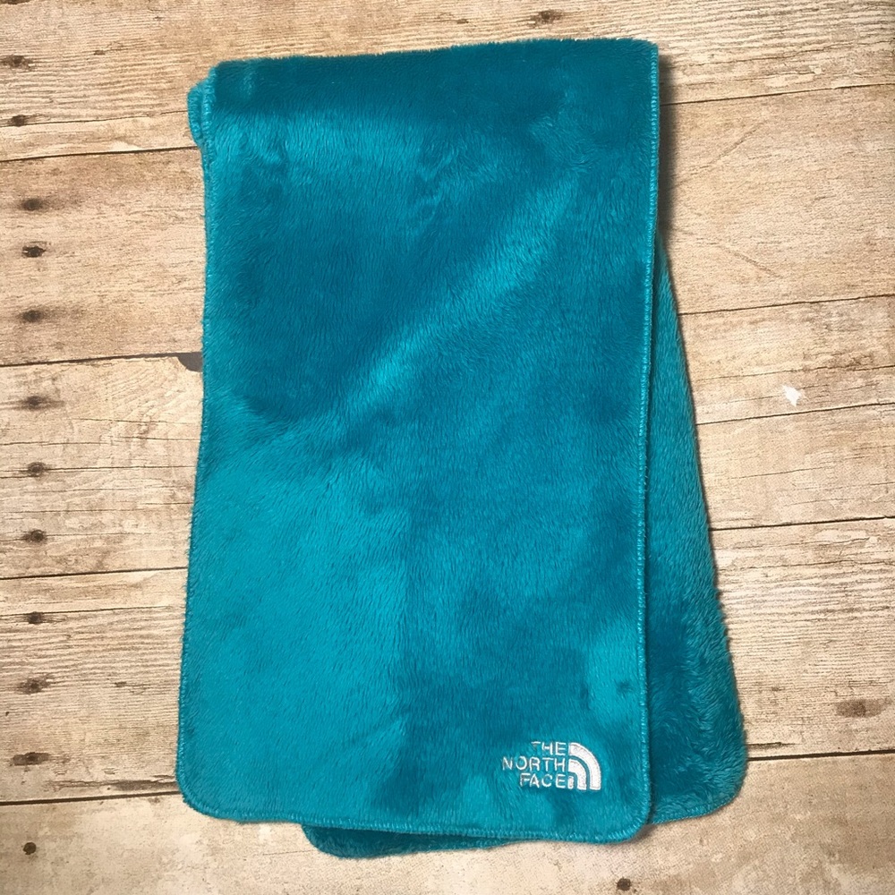 The North face teal scarf one size